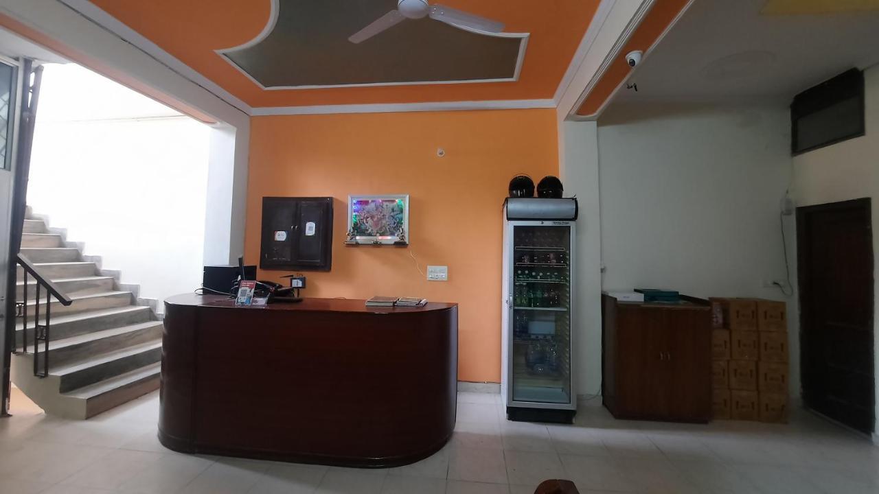 Hotel Holiday Inn Paradise จัณฑีครห์ ภายนอก รูปภาพ