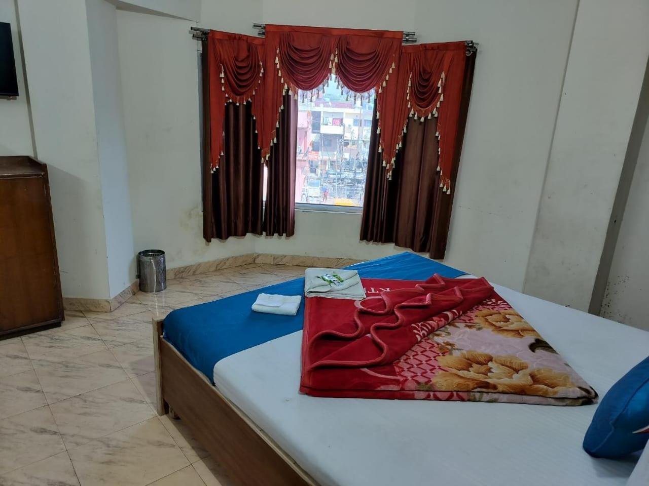 Hotel Holiday Inn Paradise จัณฑีครห์ ภายนอก รูปภาพ